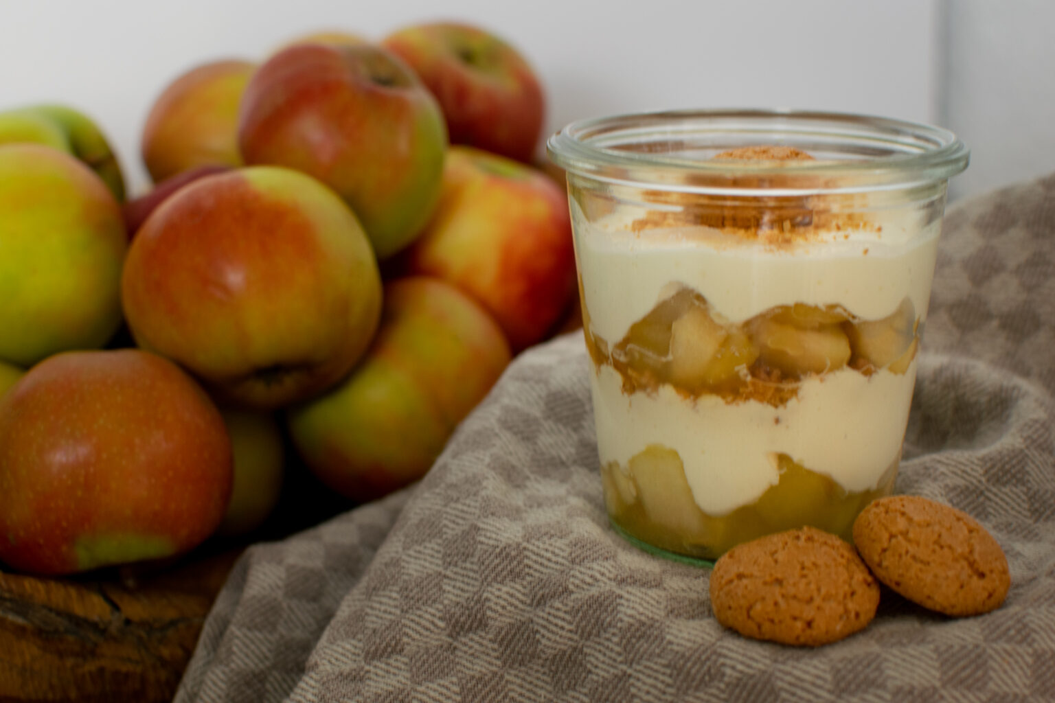 Apfel-Amarettini-Dessert - Einfach Natürlich Kochen