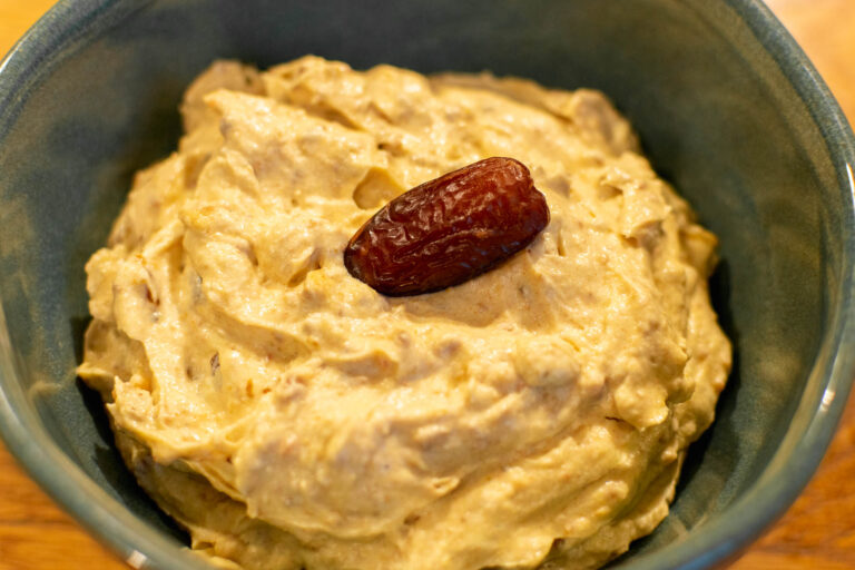 Curry-Datteldip - der Klassiker unter den Dips - Einfach Natürlich Kochen Curry-Datteldip - der Klassiker unter den Dips - Einfach Natürlich Kochen