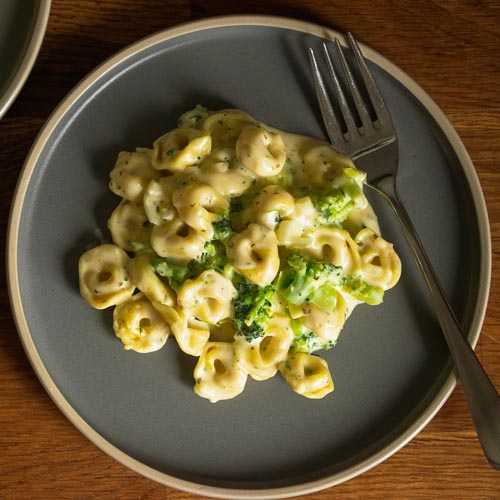 Tortellini mit Käsesoße - Einfach Natürlich Kochen